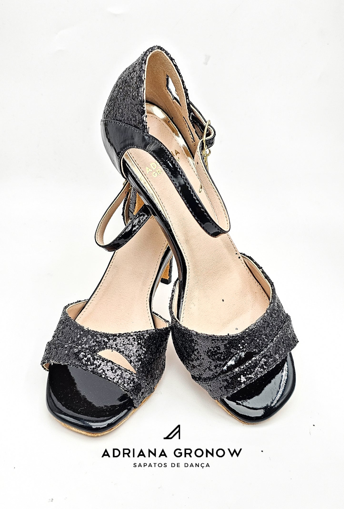 Model Musica glossy Black (heel 8cm)